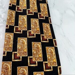 Bullock & Jones San Francisco Bold Silk Italian Necktie Made In Italy Gold Tie